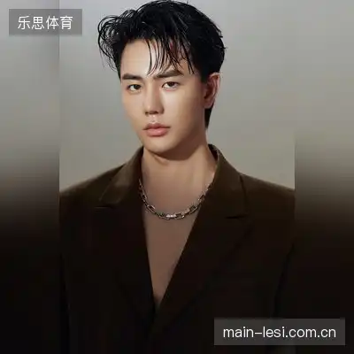 陆霆骁